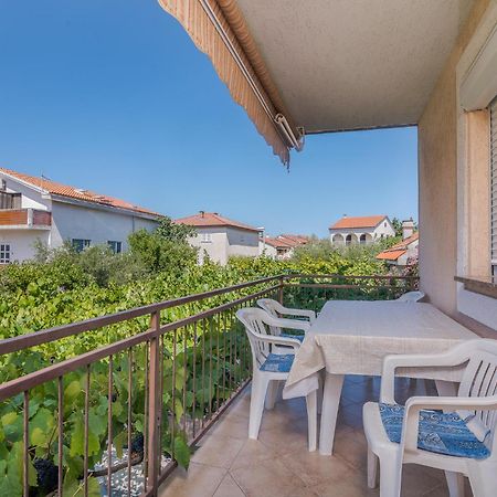 Apartments Bahar Krk Krk Town Buitenkant foto